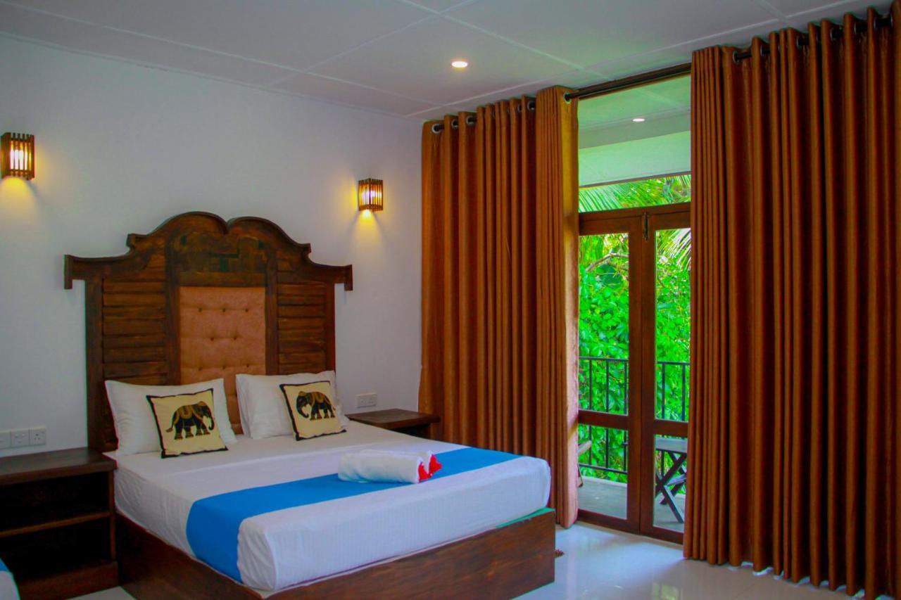 Manike Lodge ฮาบารานา ภายนอก รูปภาพ