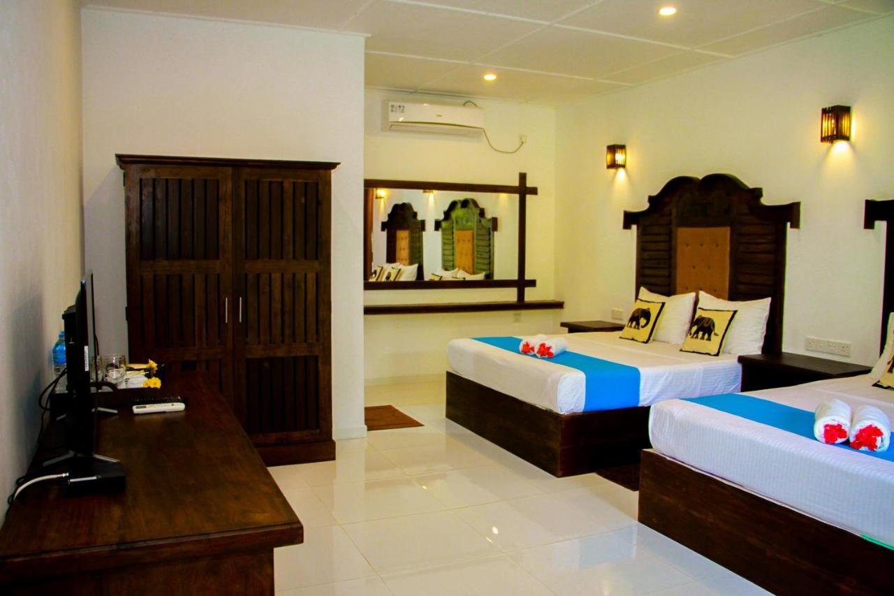 Manike Lodge ฮาบารานา ภายนอก รูปภาพ