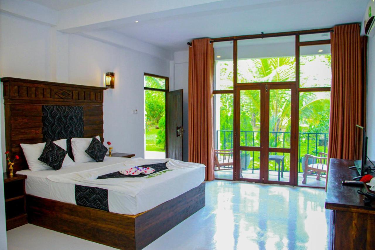 Manike Lodge ฮาบารานา ภายนอก รูปภาพ